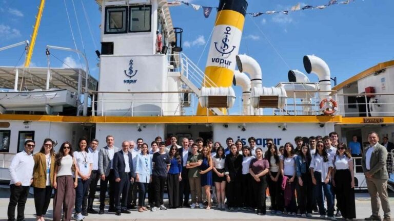İşbank CEO Hakan Aran Meets WorkupOnBoard Entrepreneur Candidates