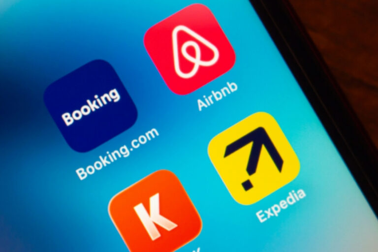 Turkey moves to regulate Booking and Airbnb with new licensing and commission limits