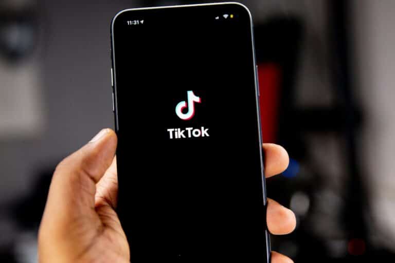 TikTok reportedly explores P2P payments via direct messages