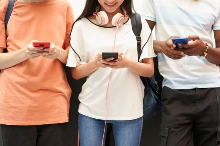 Young investors are turning to betting instead of saving